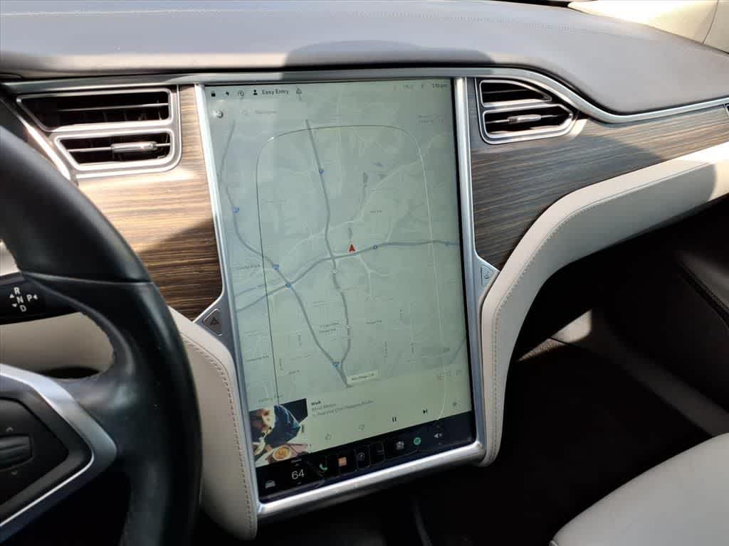 Thumbnail: 2015 Tesla Model S - 21