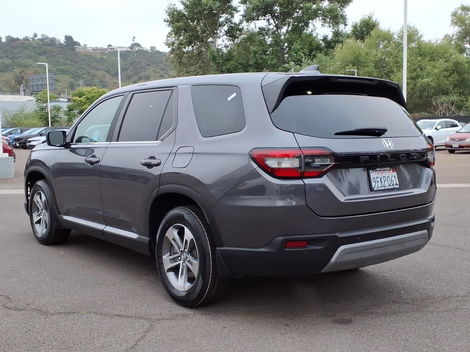 Thumbnail: 2023 Honda Pilot - 7