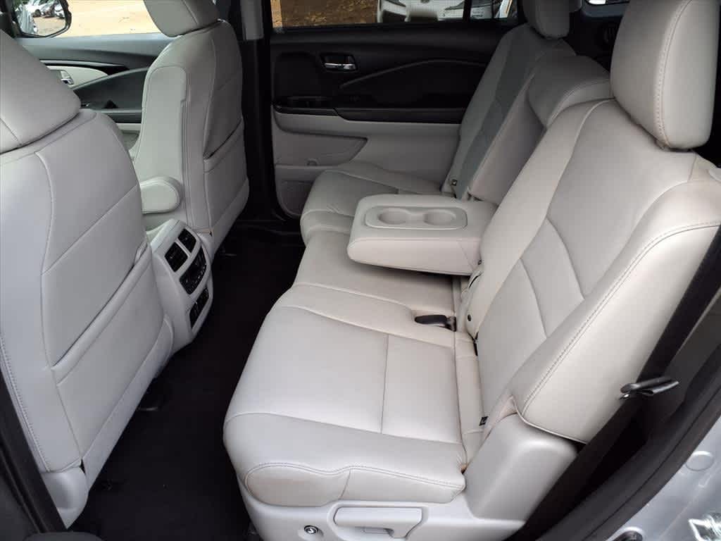 Thumbnail: 2019 Honda Pilot - 9