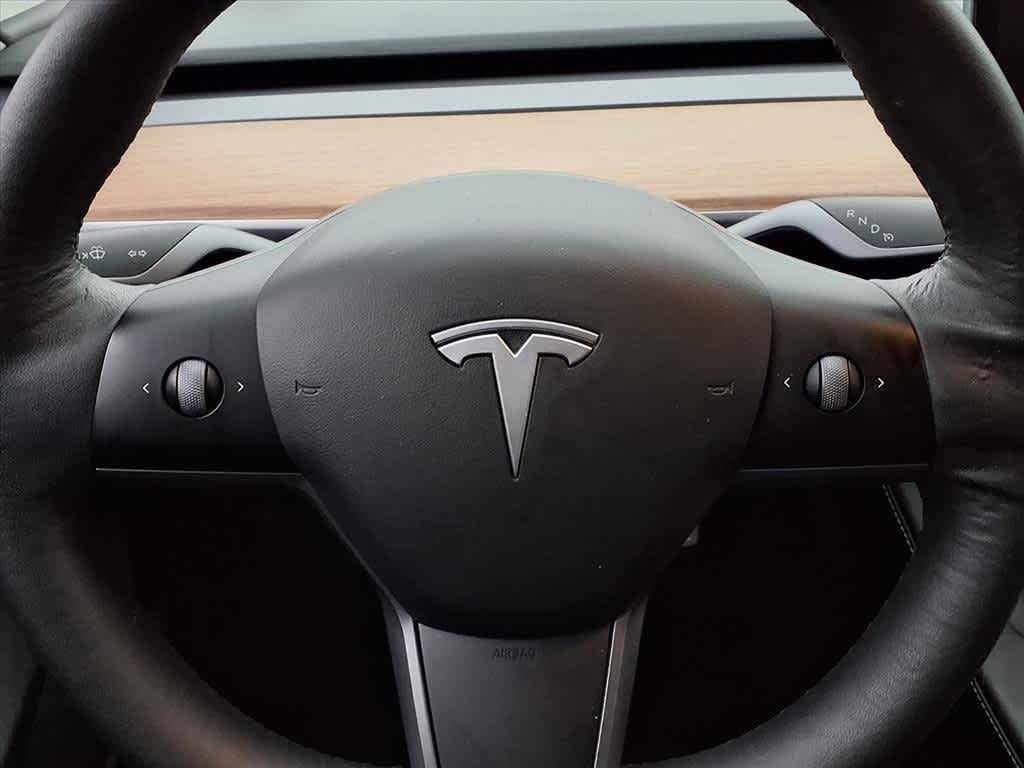 Thumbnail: 2021 Tesla Model 3 - 19