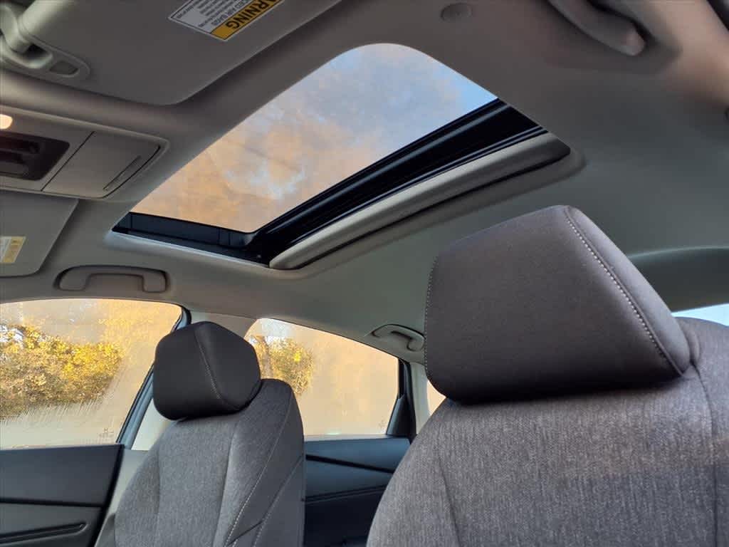 Thumbnail: 2023 Honda Accord - 16