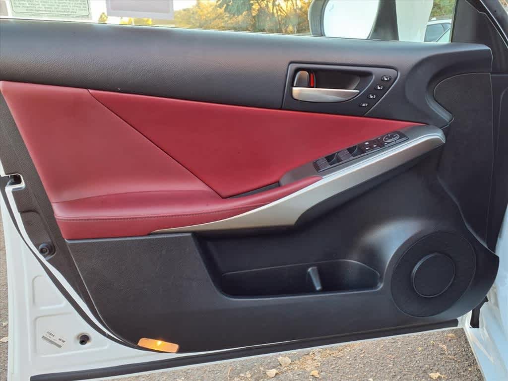 Thumbnail: 2018 Lexus IS - 12