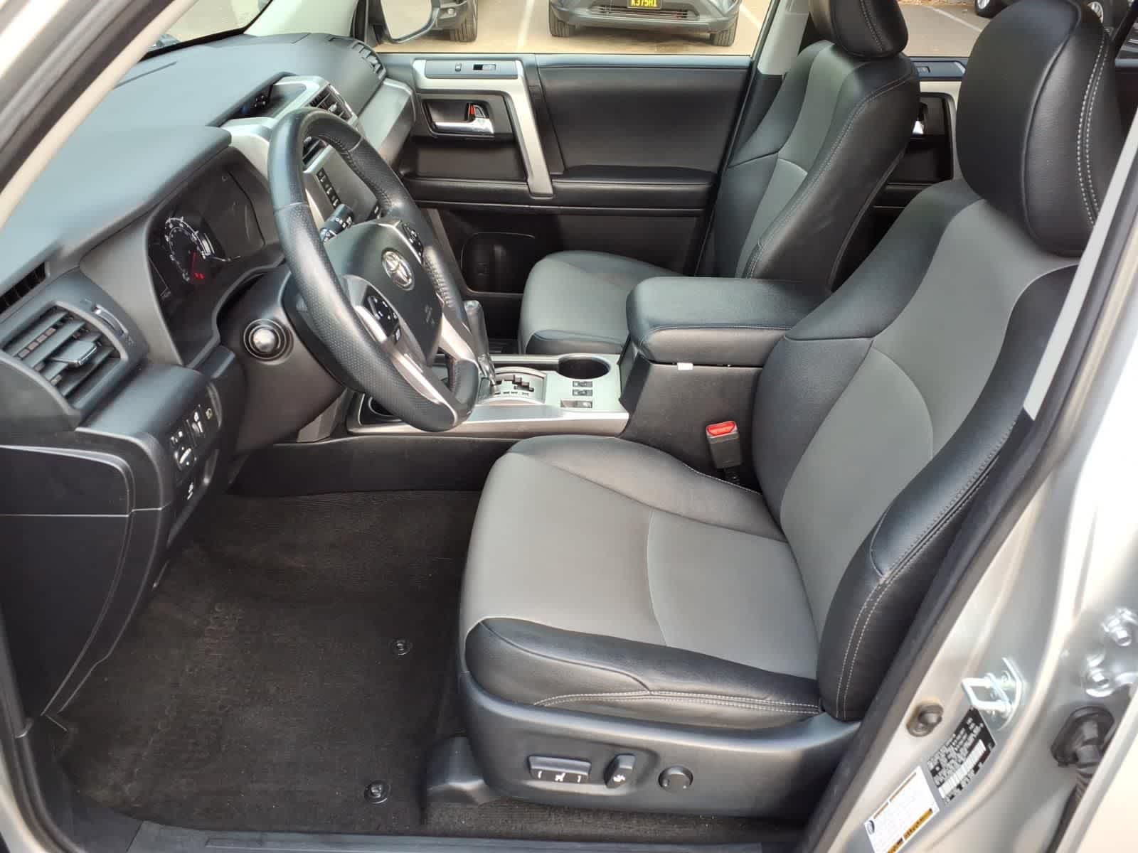 2020 Toyota 4Runner SR5 Premium - Photo 14