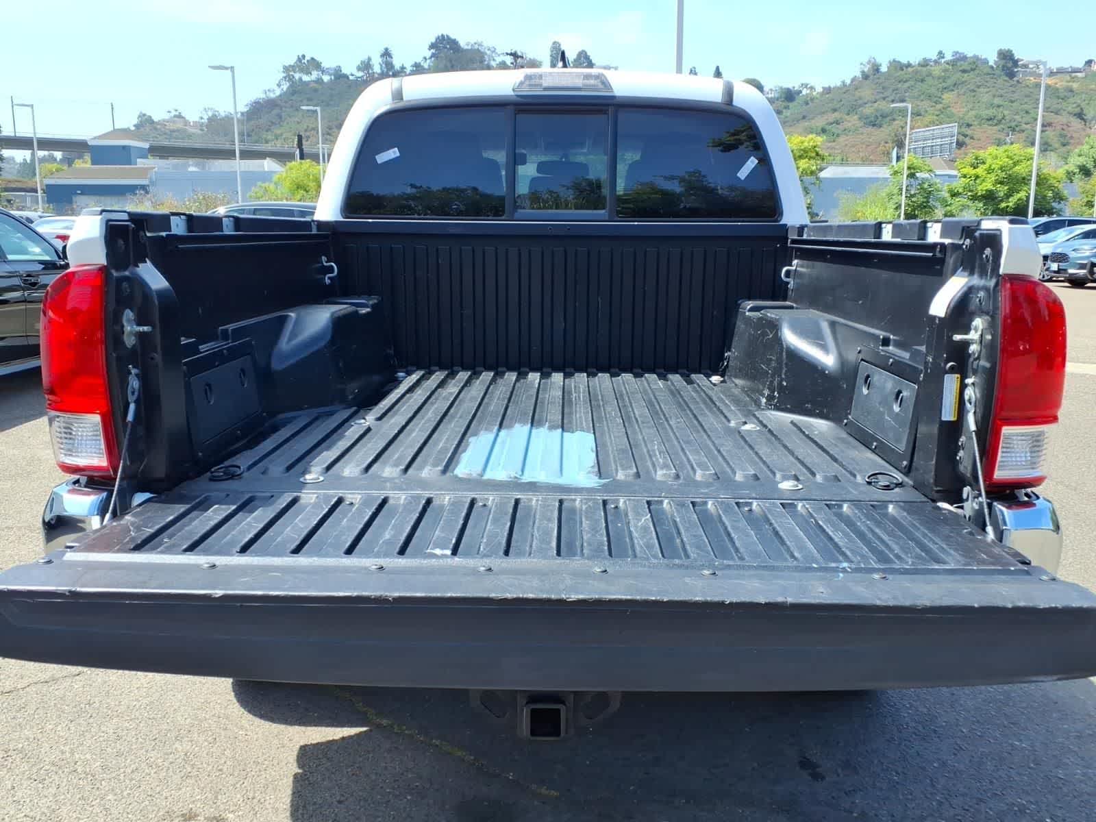 Thumbnail: 2017 Toyota Tacoma - 5