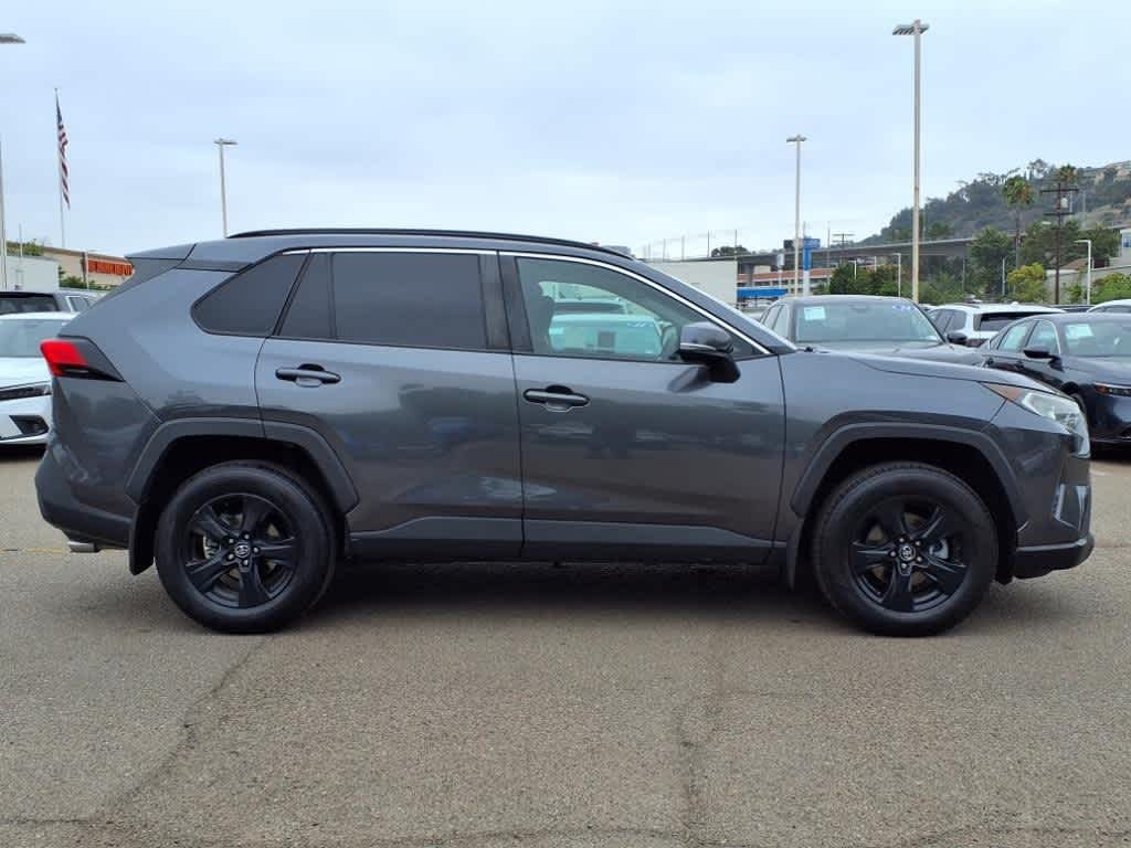 Thumbnail: 2021 Toyota RAV4 - 4