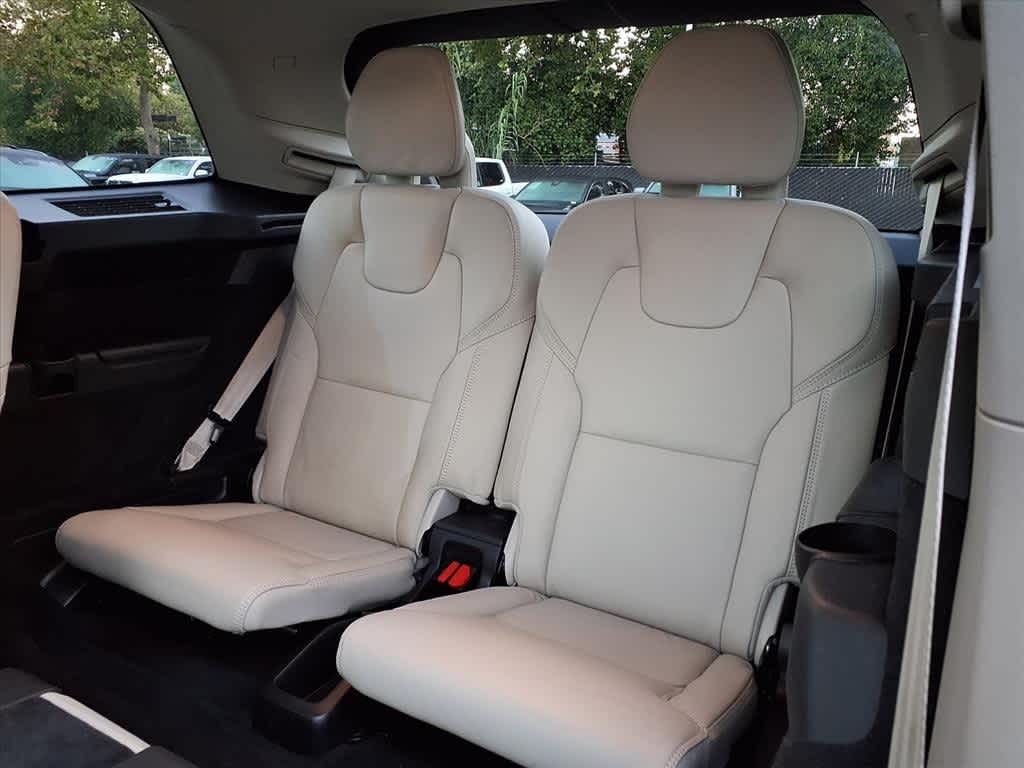 Thumbnail: 2021 Volvo XC90 - 10