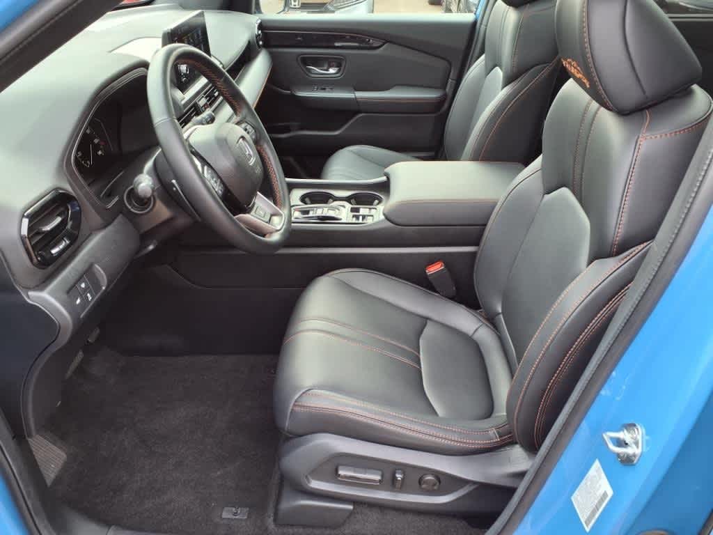 Thumbnail: 2024 Honda Pilot - 16