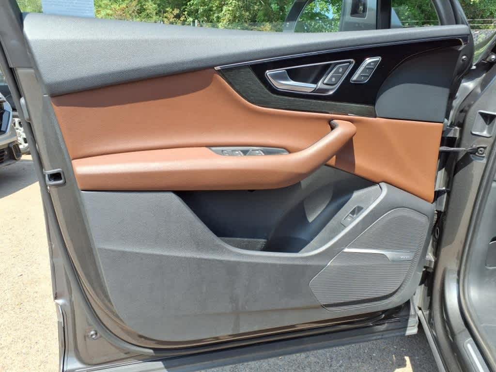 Thumbnail: 2019 Audi Q7 - 15