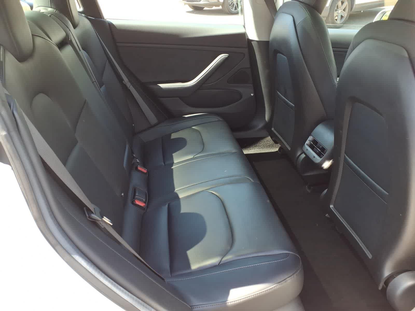 Thumbnail: 2018 Tesla Model 3 - 14