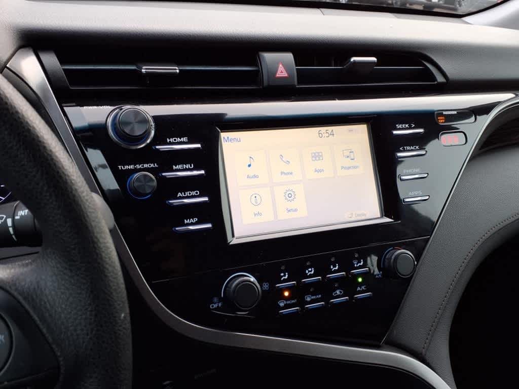 Thumbnail: 2019 Toyota Camry - 21