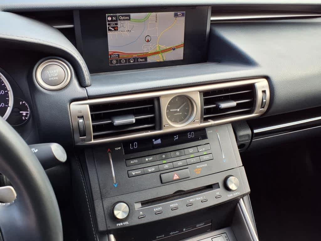 Thumbnail: 2015 Lexus IS - 21
