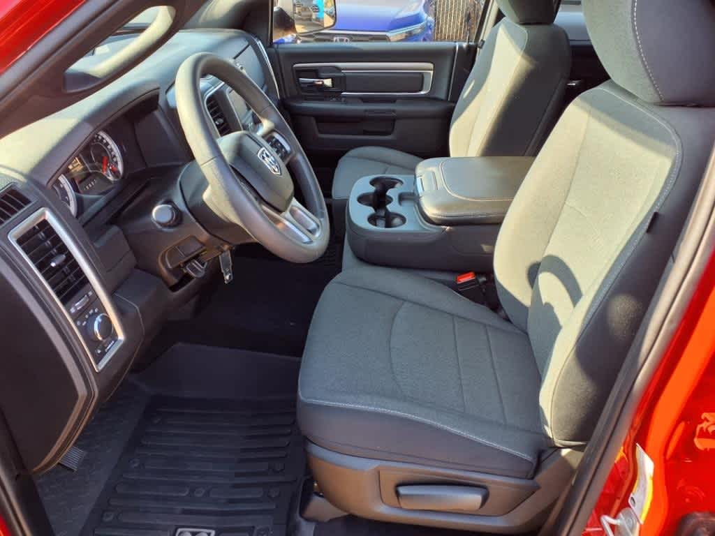 Thumbnail: 2024 RAM 1500 Classic - 16