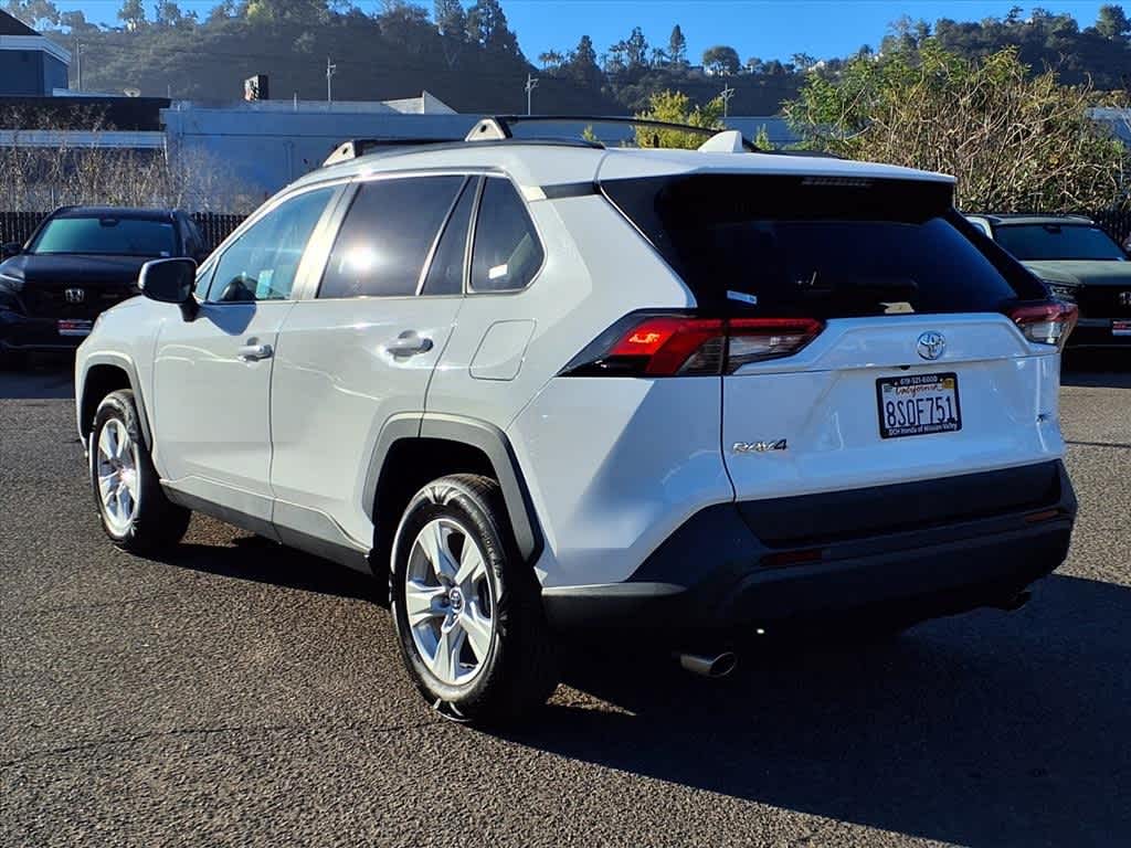 Thumbnail: 2020 Toyota RAV4 - 7