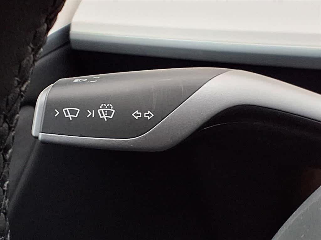 Thumbnail: 2024 Tesla Model Y - 24