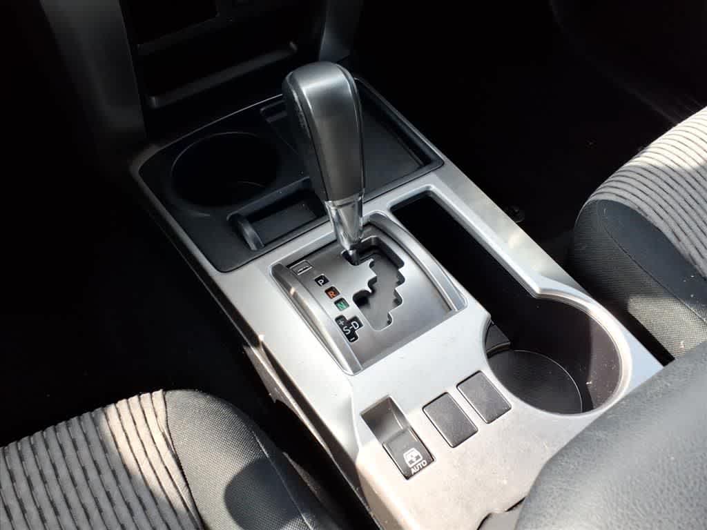 Thumbnail: 2014 Toyota 4Runner - 23