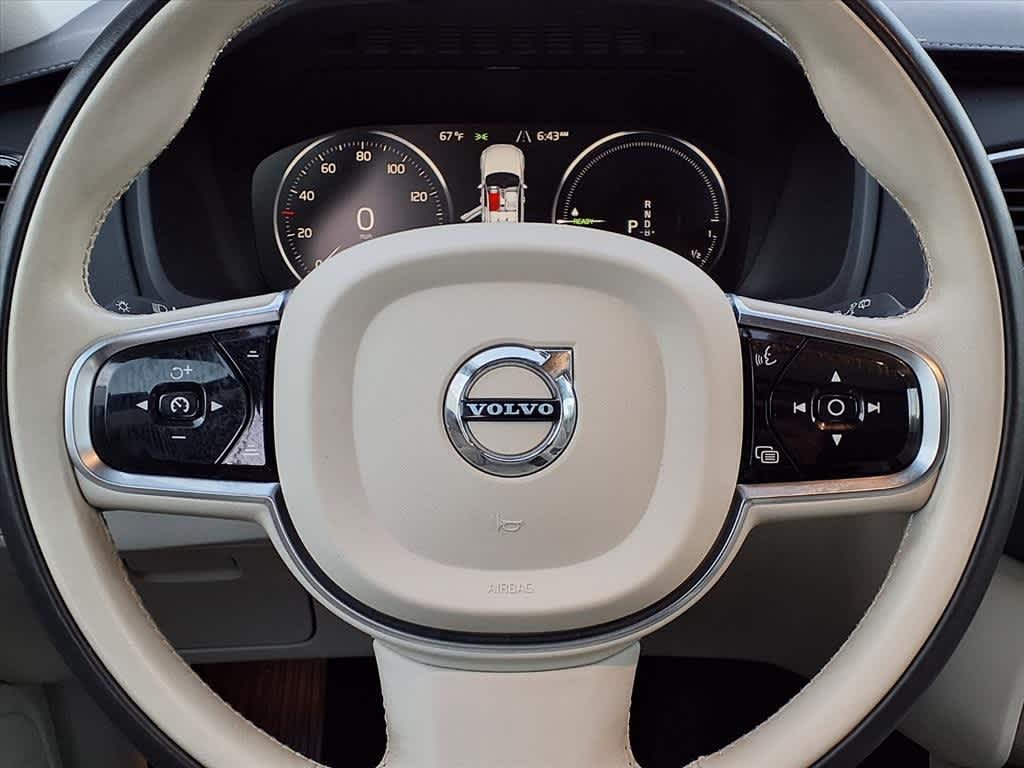 Thumbnail: 2021 Volvo XC90 - 17