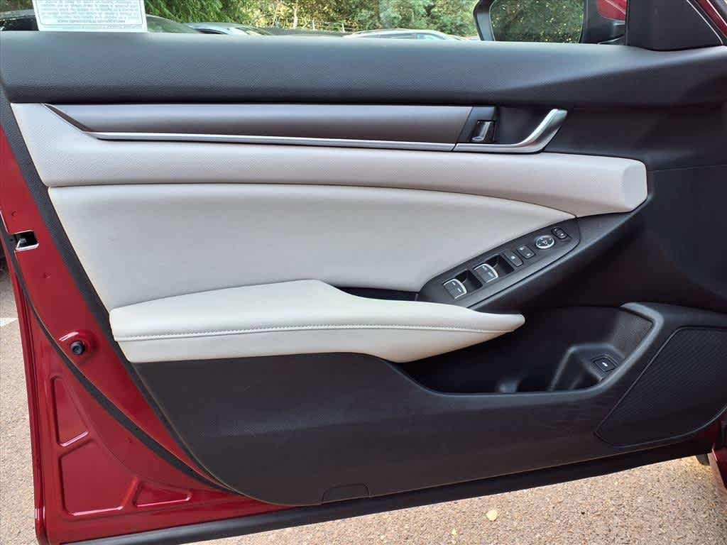 Thumbnail: 2018 Honda Accord - 12