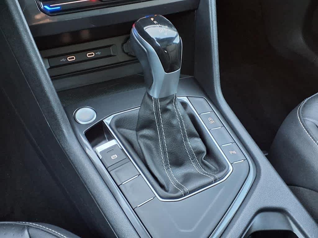 Thumbnail: 2022 Volkswagen Tiguan - 21