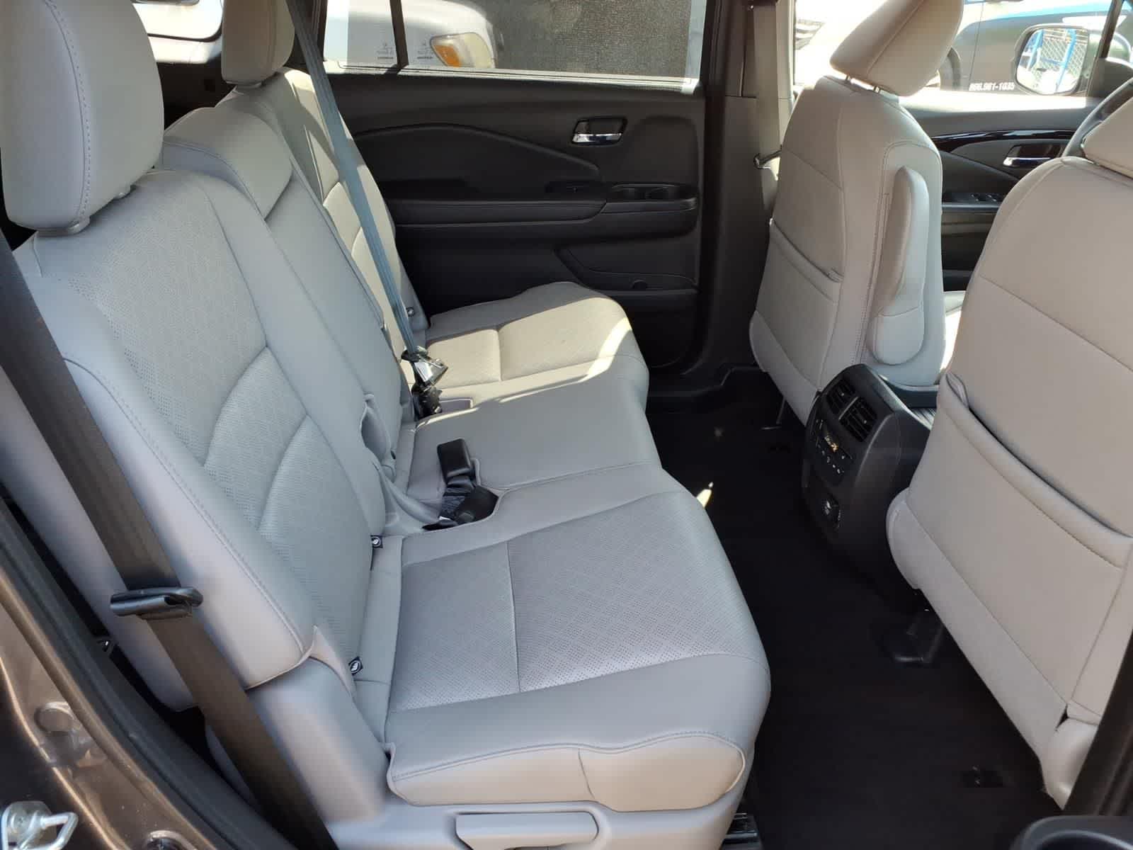 Thumbnail: 2019 Honda Passport - 12
