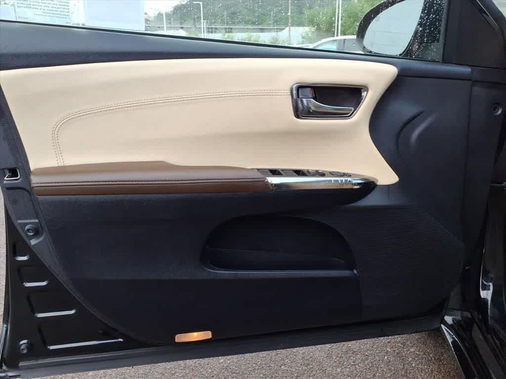 Thumbnail: 2014 Toyota Avalon - 13