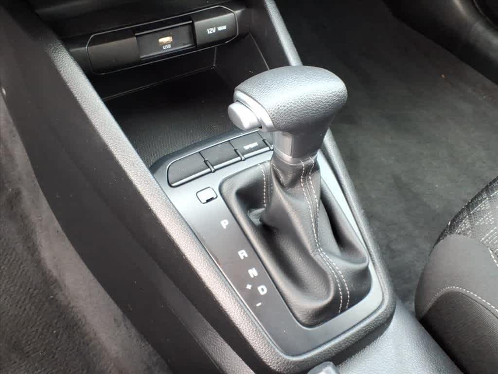 Thumbnail: 2023 Kia Rio - 23