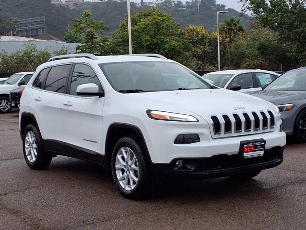 Thumbnail: 2017 Jeep Cherokee - 3