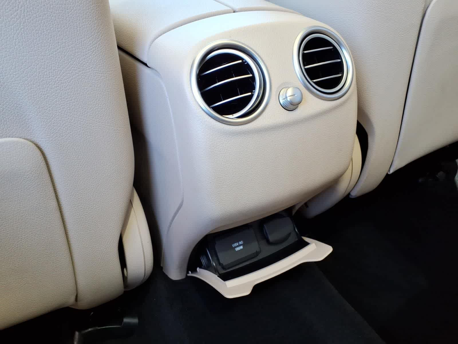 2019 Mercedes-Benz GLC GLC350e - Photo 11