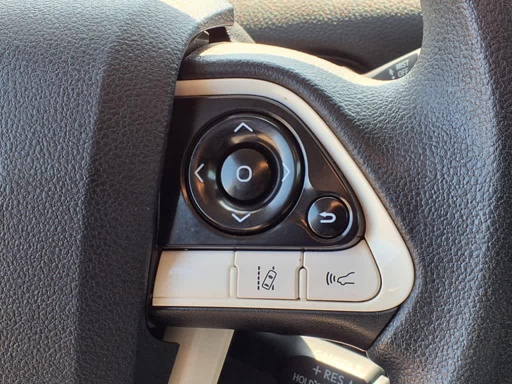 2018 Toyota Prius Two 18
