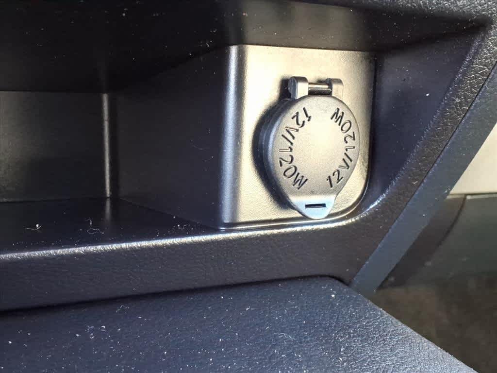 Thumbnail: 2016 Toyota Sequoia - 24