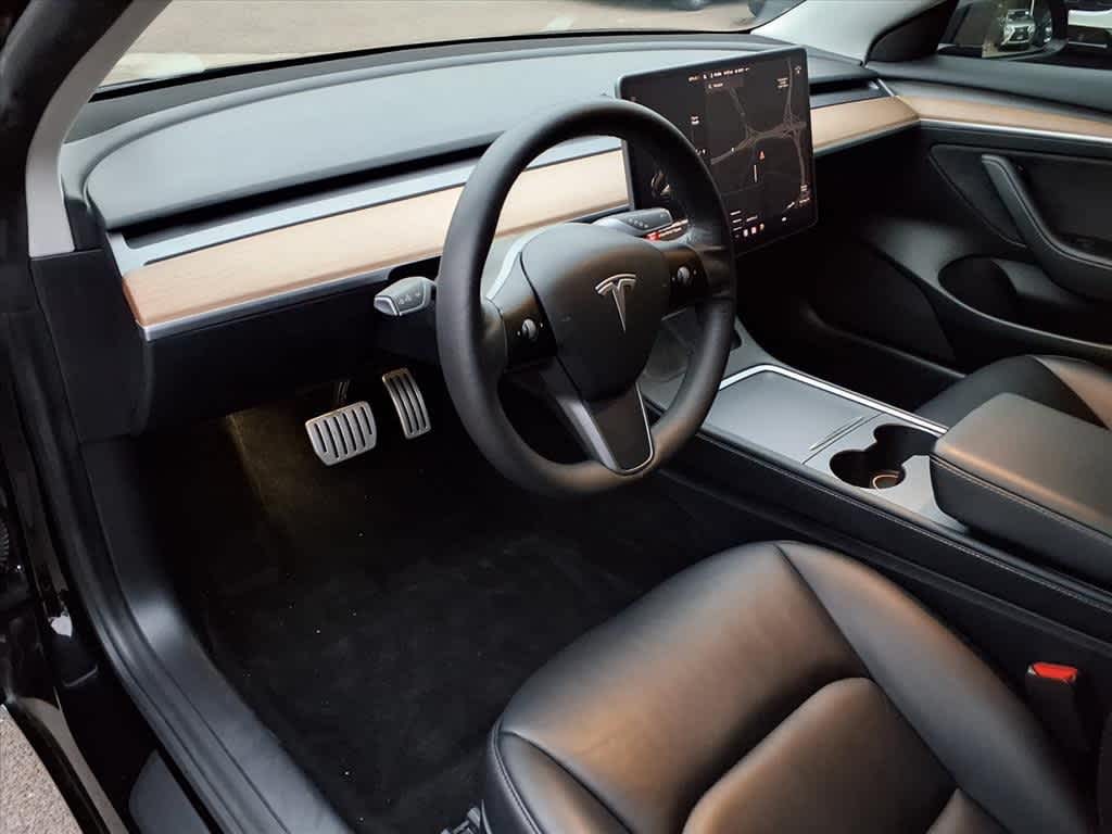 Thumbnail: 2021 Tesla Model 3 - 17