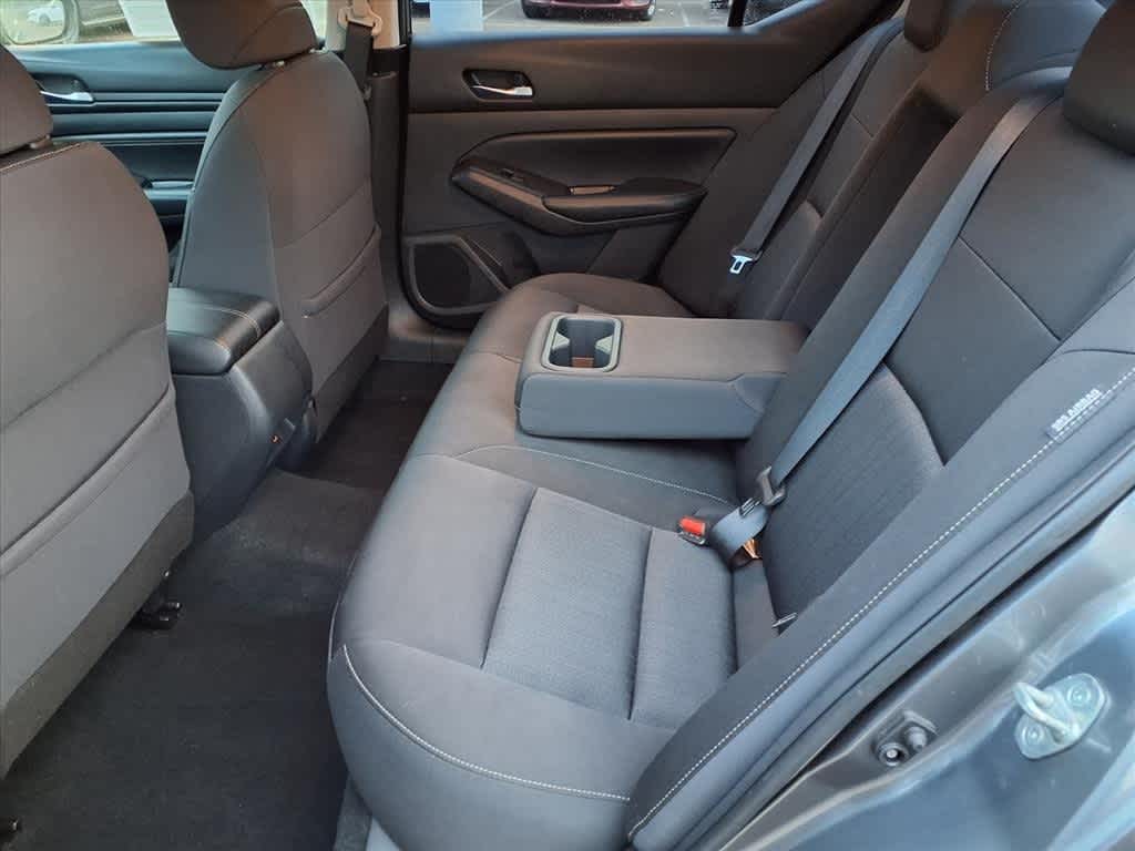 Thumbnail: 2020 Nissan Altima - 9