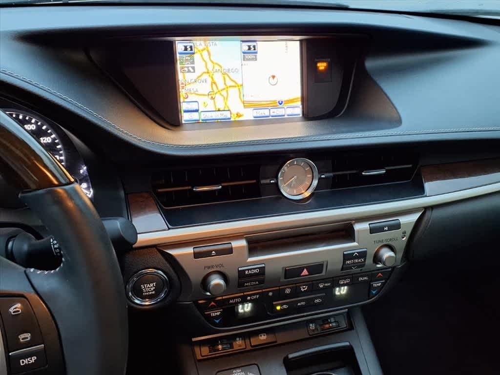 Thumbnail: 2013 Lexus ES - 20