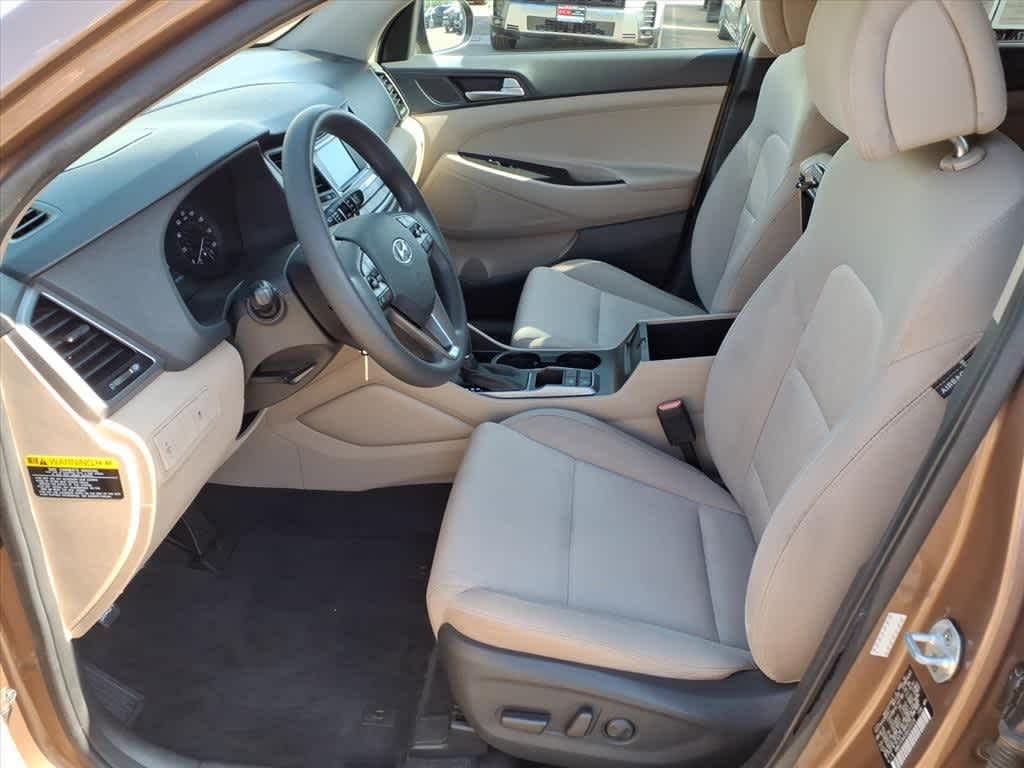 Thumbnail: 2016 Hyundai Tucson - 15