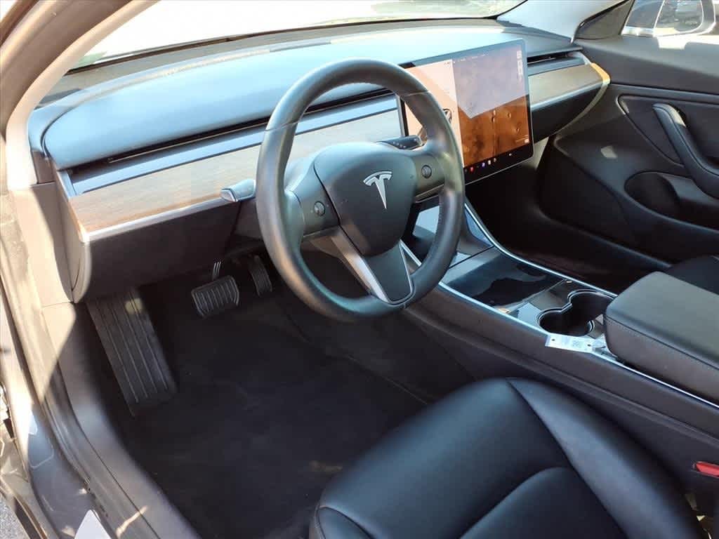 Thumbnail: 2018 Tesla Model 3 - 16