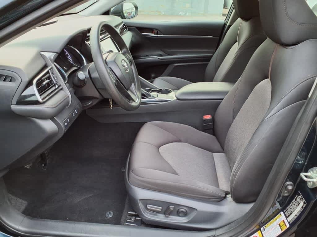 Thumbnail: 2019 Toyota Camry - 15