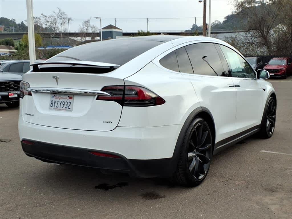 Thumbnail: 2018 Tesla Model X - 4