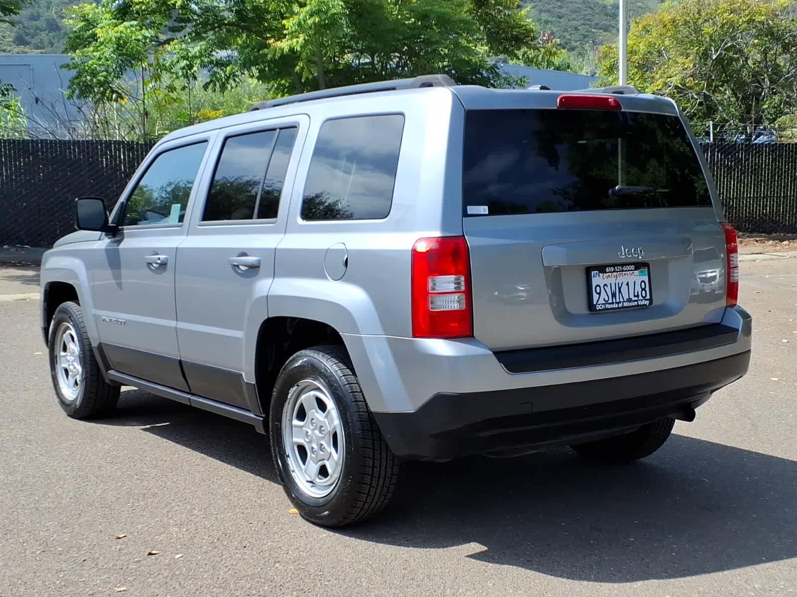 Thumbnail: 2016 Jeep Patriot - 7