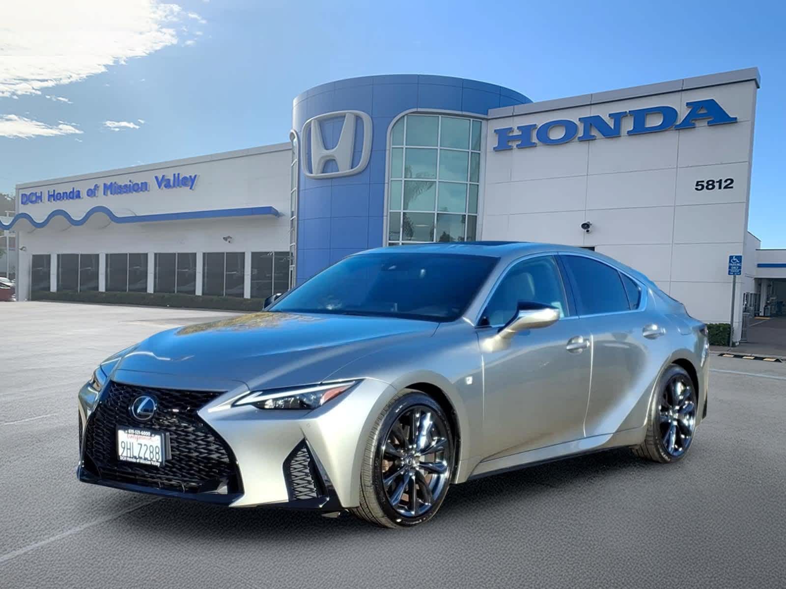 2023 Lexus IS