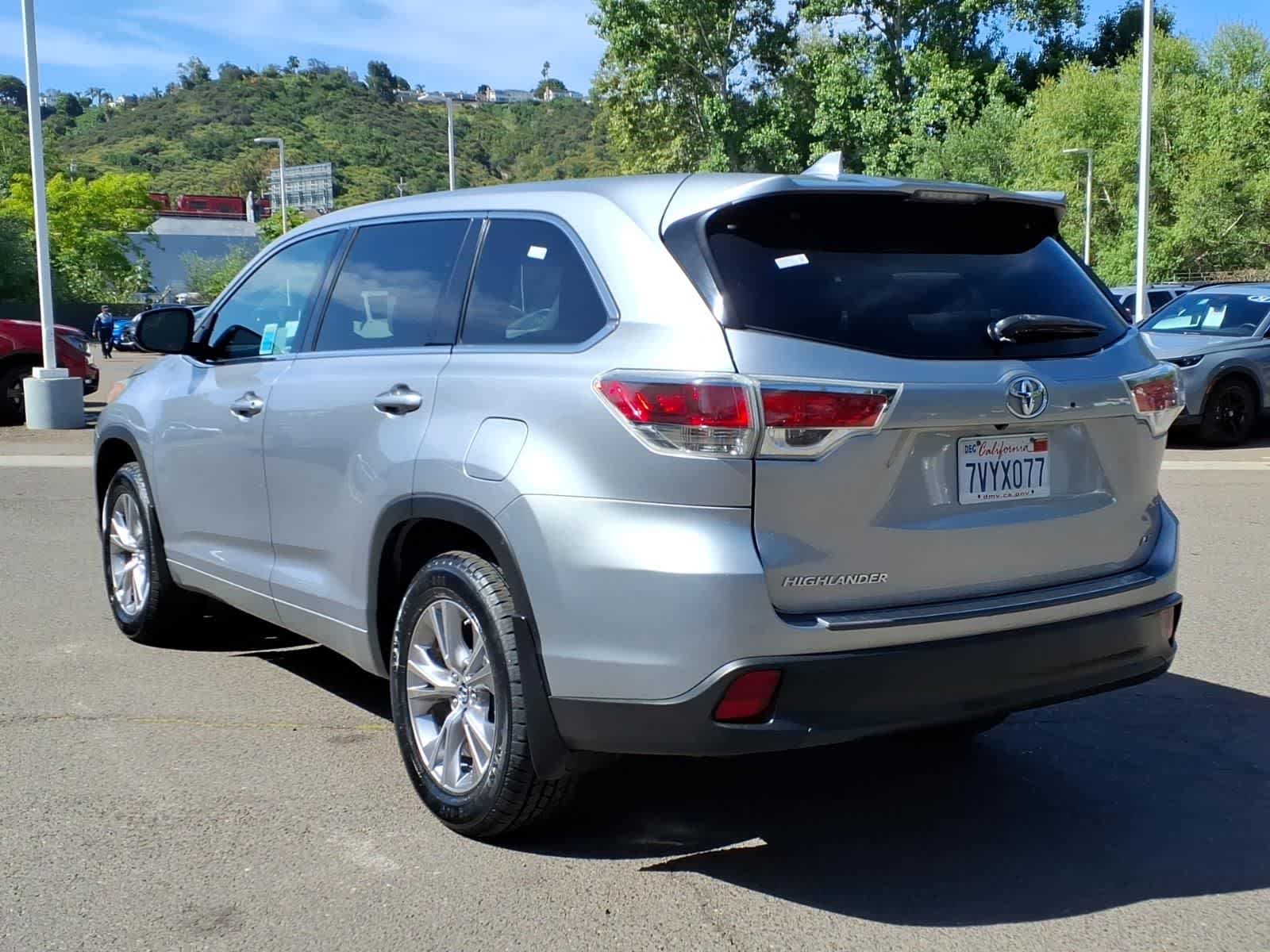 Thumbnail: 2016 Toyota Highlander - 7