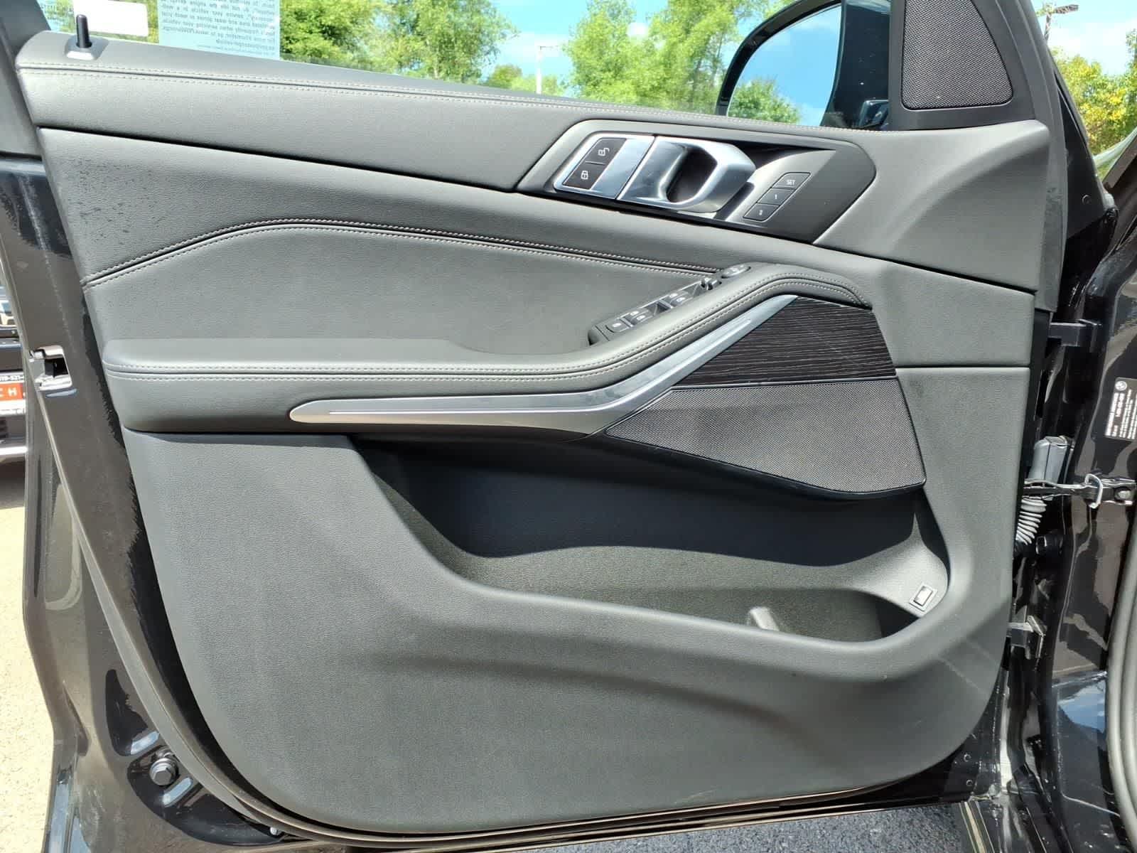 Thumbnail: 2025 BMW X5 - 13