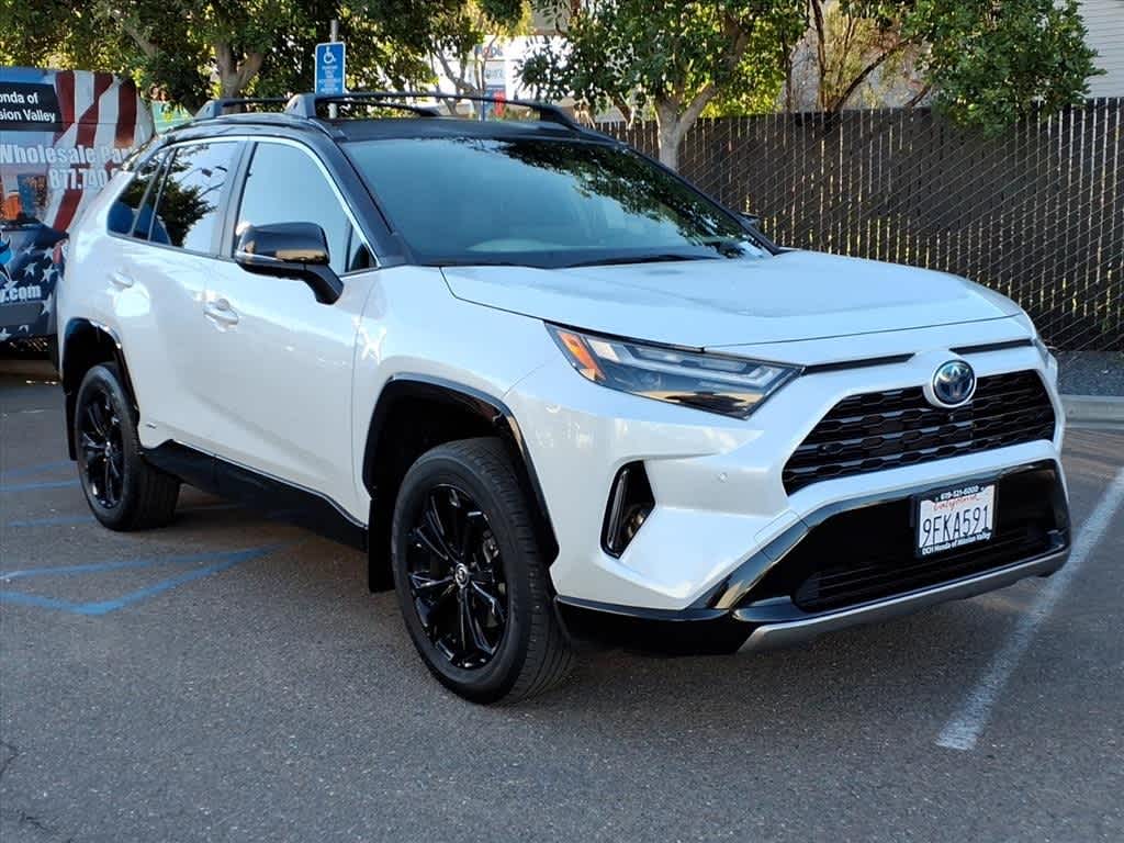 Thumbnail: 2023 Toyota RAV4 - 3