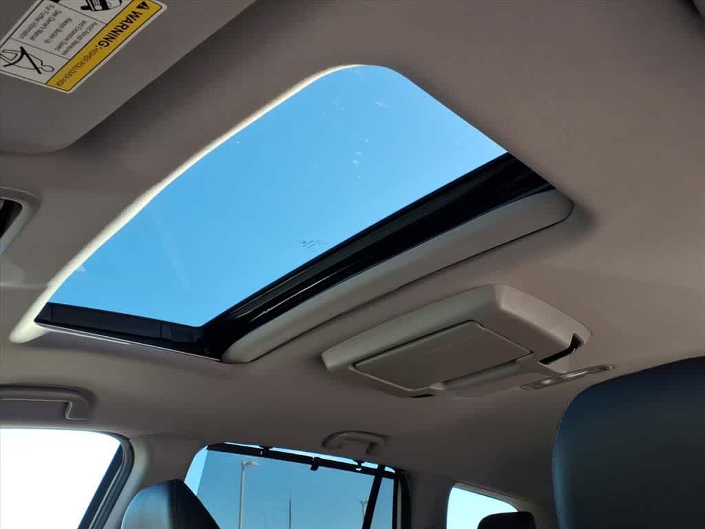 Thumbnail: 2022 Honda Pilot - 16