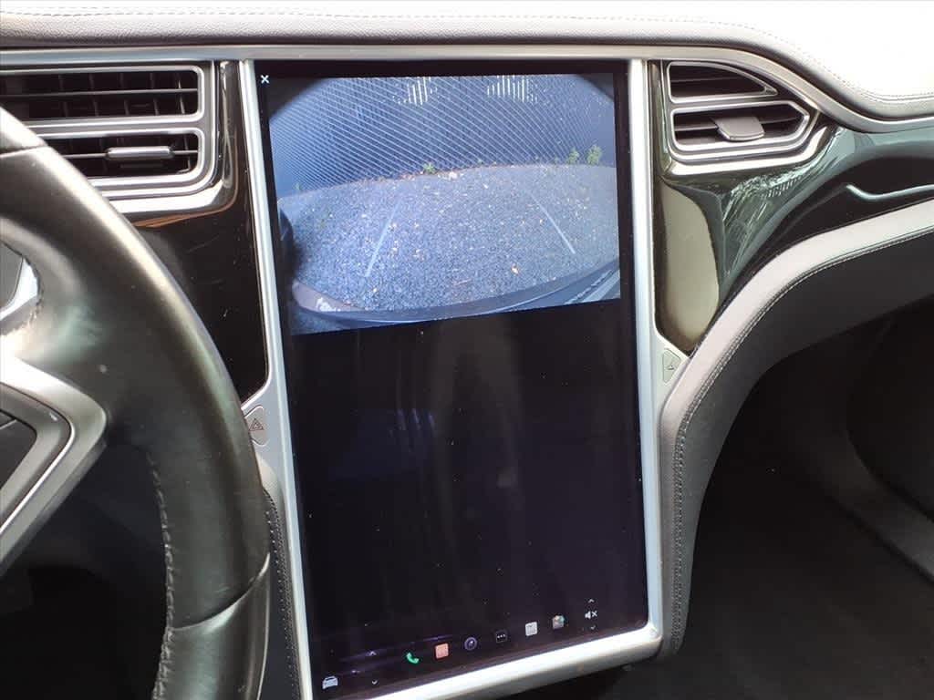 Thumbnail: 2013 Tesla Model S - 22