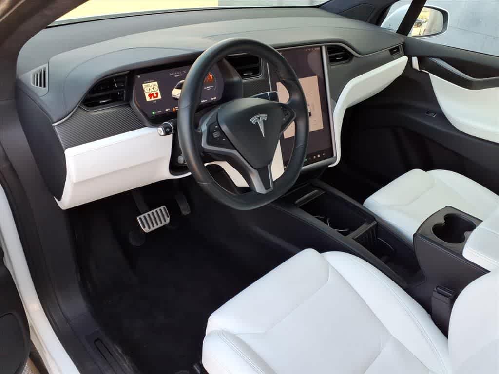 Thumbnail: 2018 Tesla Model X - 16