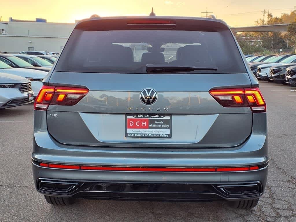 Thumbnail: 2022 Volkswagen Tiguan - 5