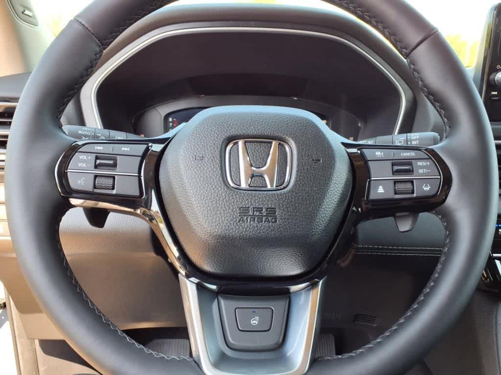 Thumbnail: 2025 Honda Pilot - 15