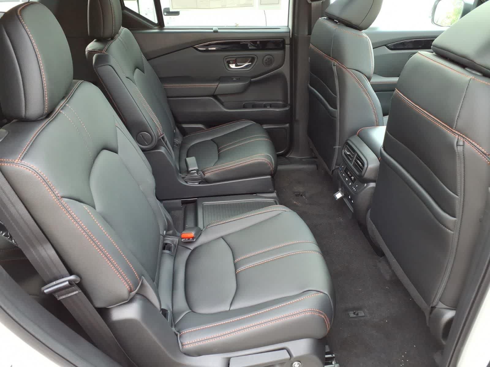 Thumbnail: 2026 Honda Pilot - 12