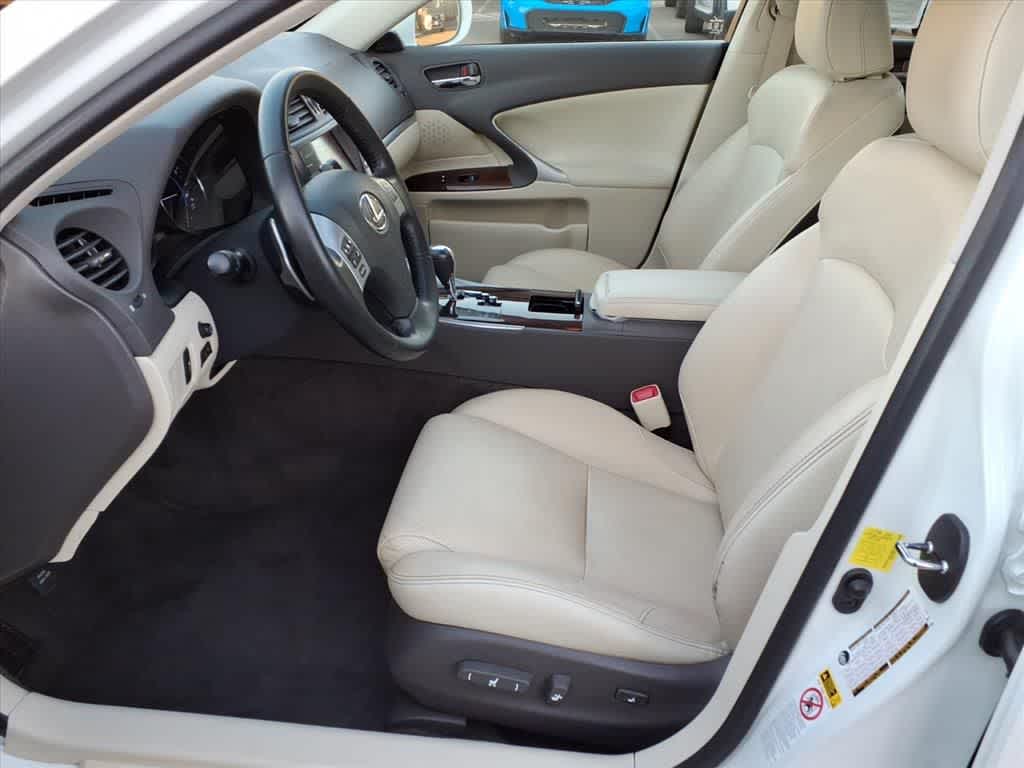 Thumbnail: 2012 Lexus IS - 14