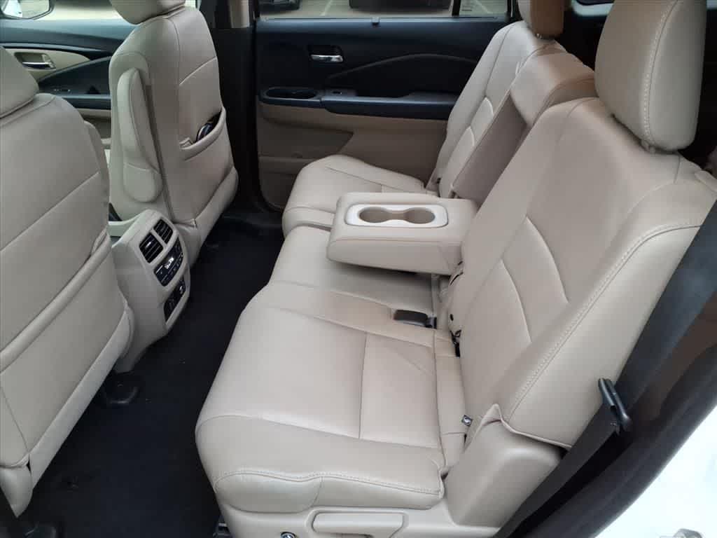 Thumbnail: 2020 Honda Pilot - 9