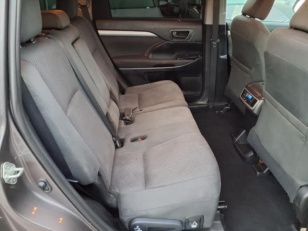 Thumbnail: 2019 Toyota Highlander - 13